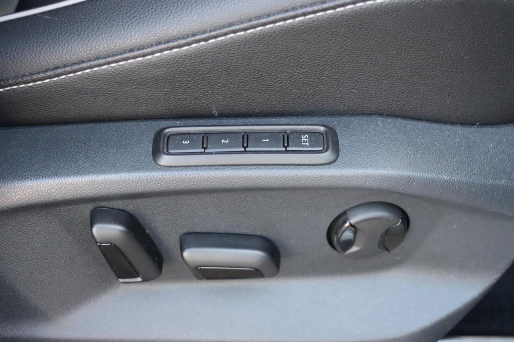 Volkswagen Tiguan 1.4 tsi act highline business r 150pk dsg6  full options 