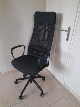 Bureaustoel (in goede nette staat )