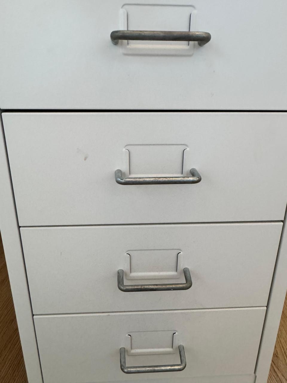 Ladekastje Helmer van Ikea