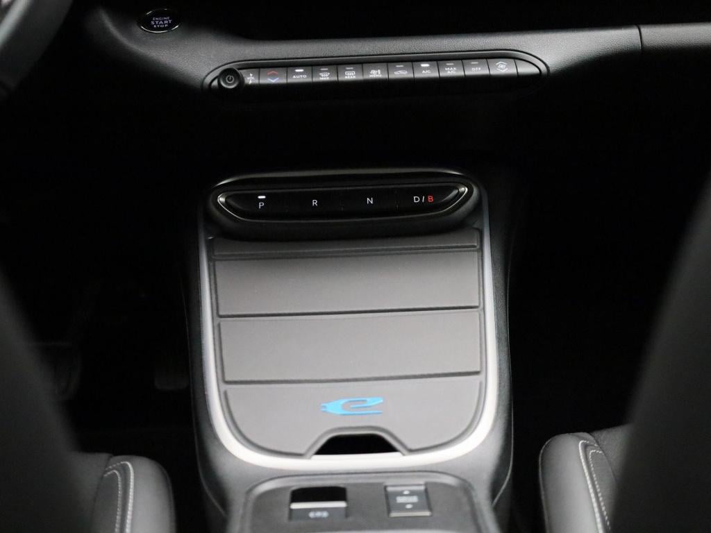 Jeep Avenger 1st edition 54 kwh | automaat | lmv | navigatie | climate cont