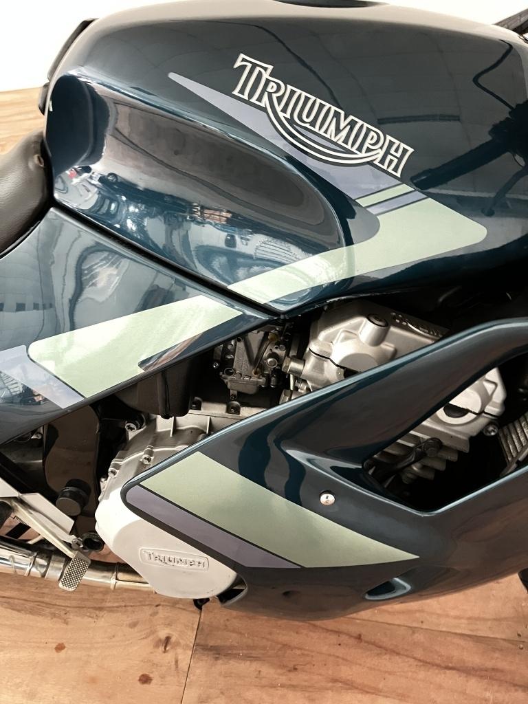 Triumph Trophy tour 900