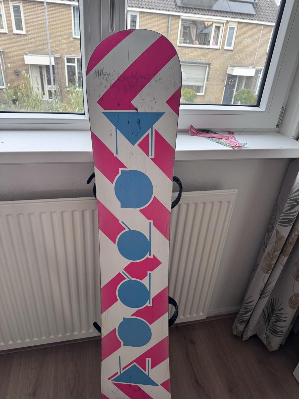 Snowboard inclusief bindingen en tas