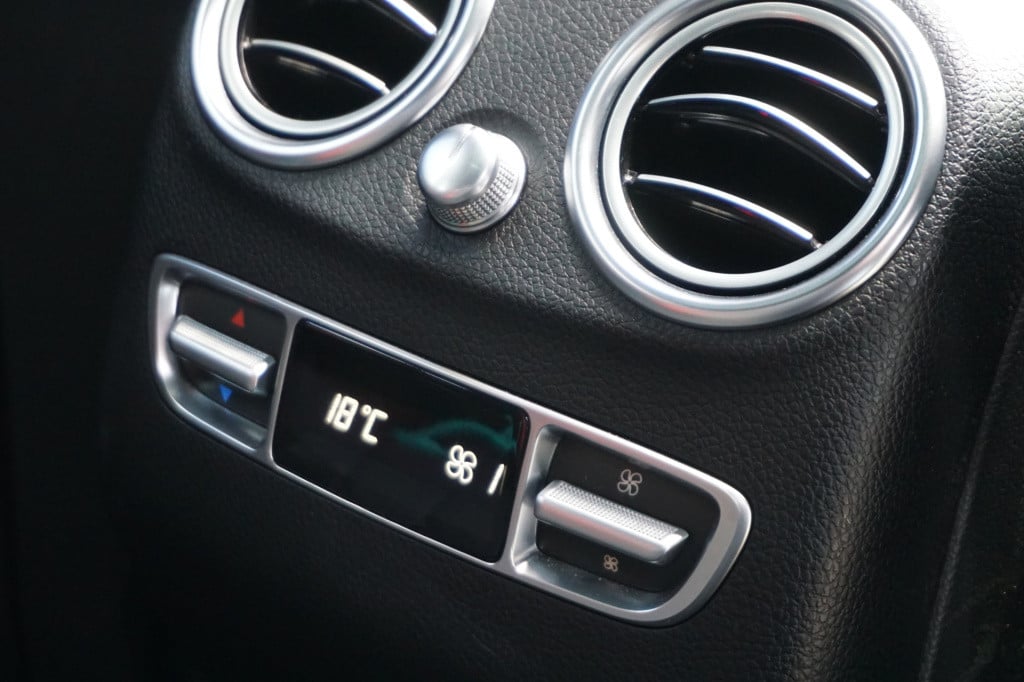 Mercedes-Benz Glc 300 4matic l amg line l 245 pk l panoramadak l burmester 