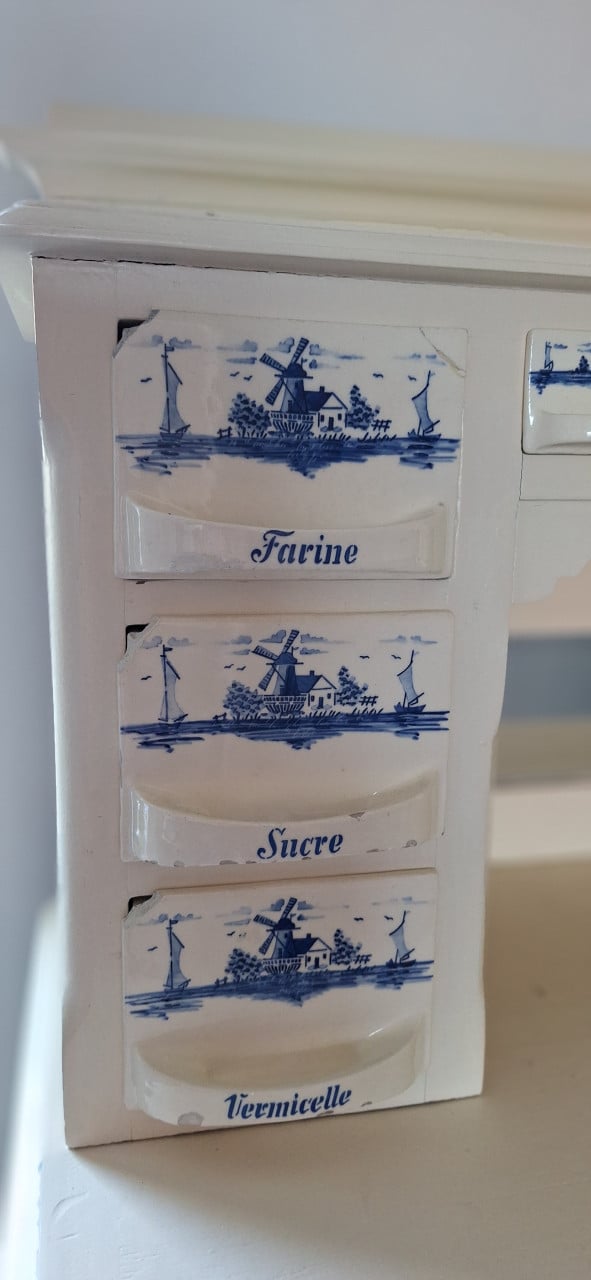 Sfeervolle brocante kast