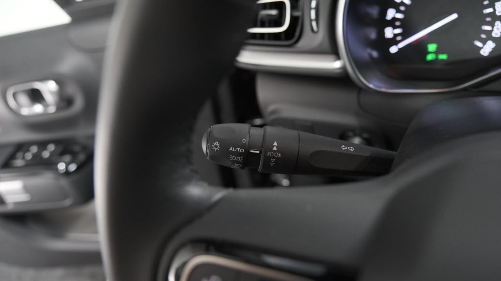 Citroen C3 puretech 82 feel edition | apple carplay | parkeersensoren | nav
