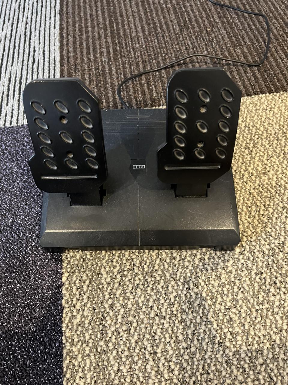 Next level racing wheelstand lite + Hori Apex stuur