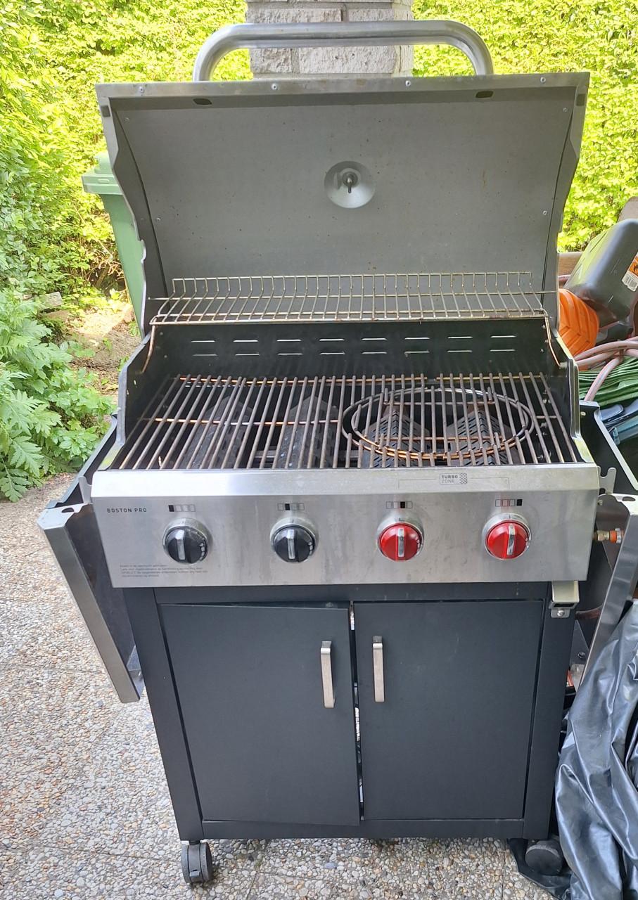 Grote als nieuwe  gas  bbq