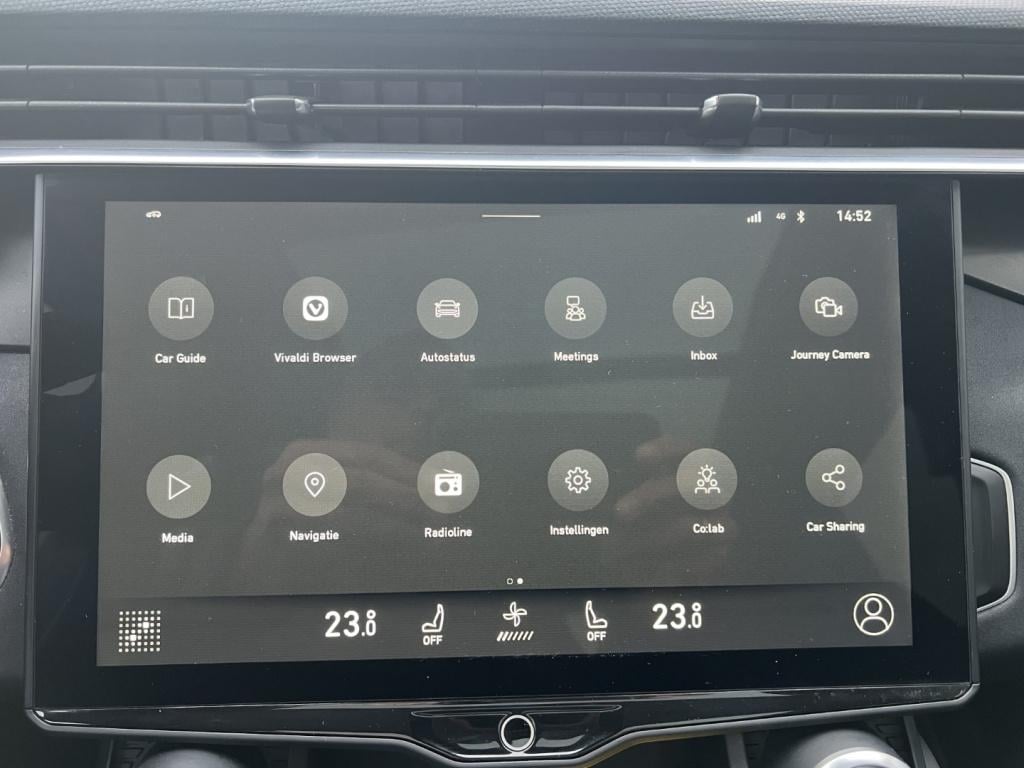 Lynk & Co 01 1.5 261pk plug in hybrid , black edition , pano dak , 360gr ca