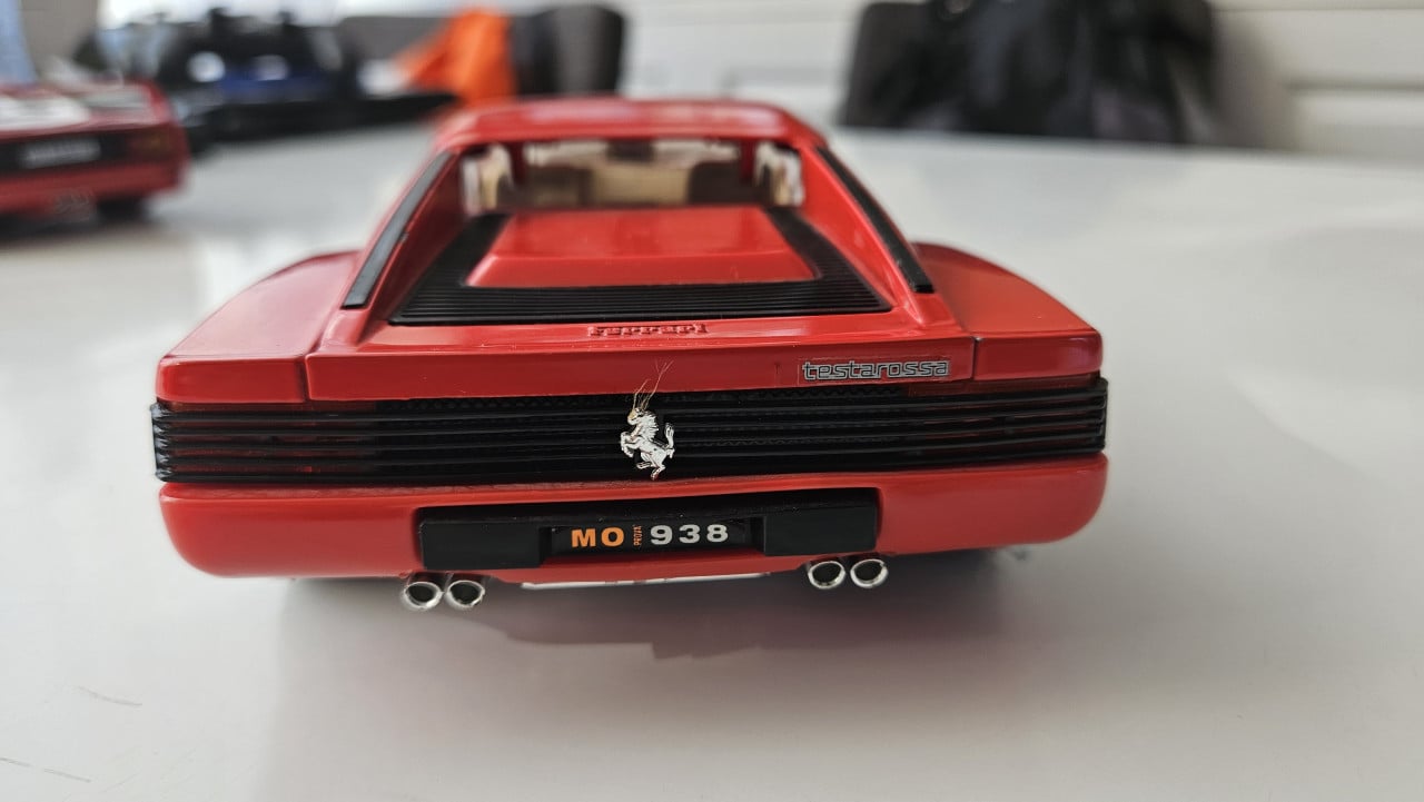 Ferrari Testarossa 1:18 schaalmodel – Bburago – Made in Italy