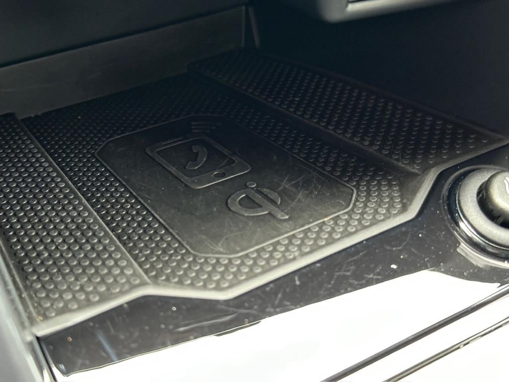 Volkswagen T-roc 1.5 tsi 150pk dsg style | trekhaak | navi | iq light | ada