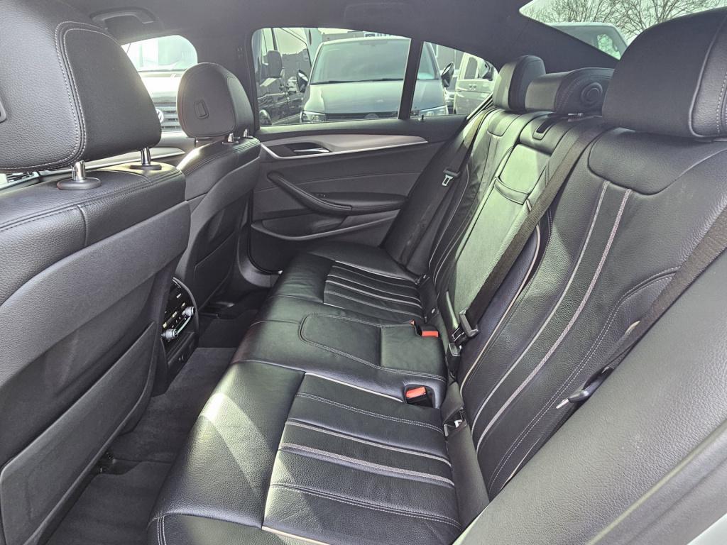 BMW 5 Serie m550i xdrive high executive | head-up | elek. trekhaak