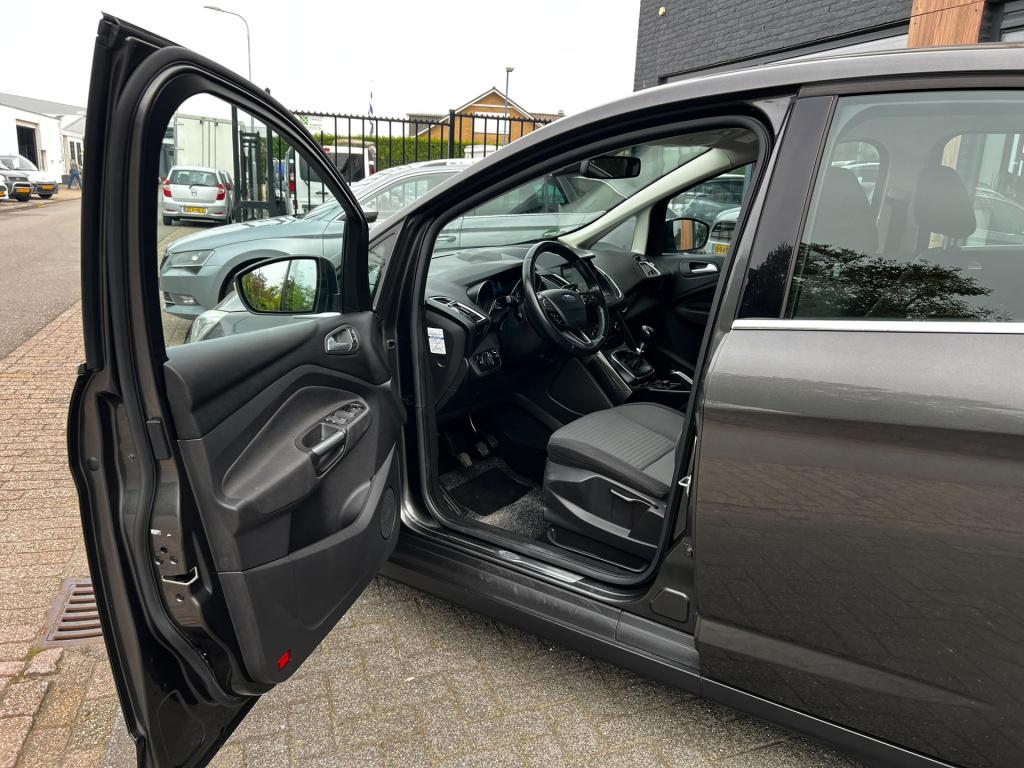 Ford C-max 1.0 titanium
