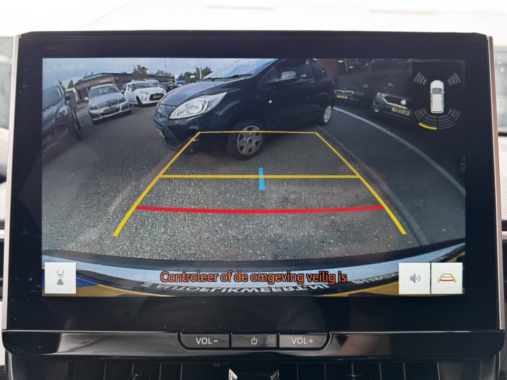 Toyota Corolla Cross 2.0 high power hybrid first edition | apple carplay |