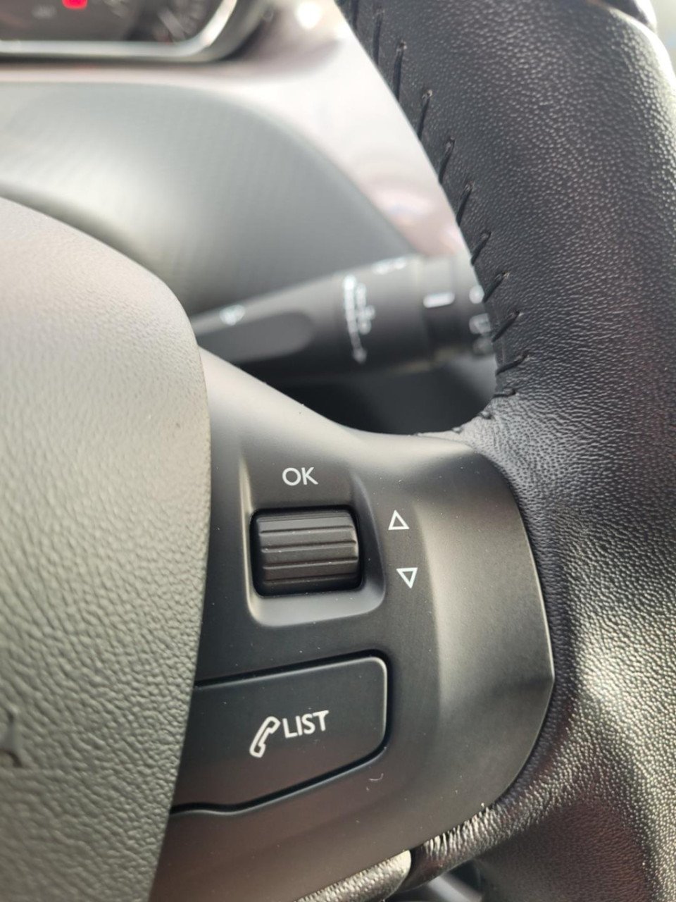 Peugeot 2008 1.2 vti active