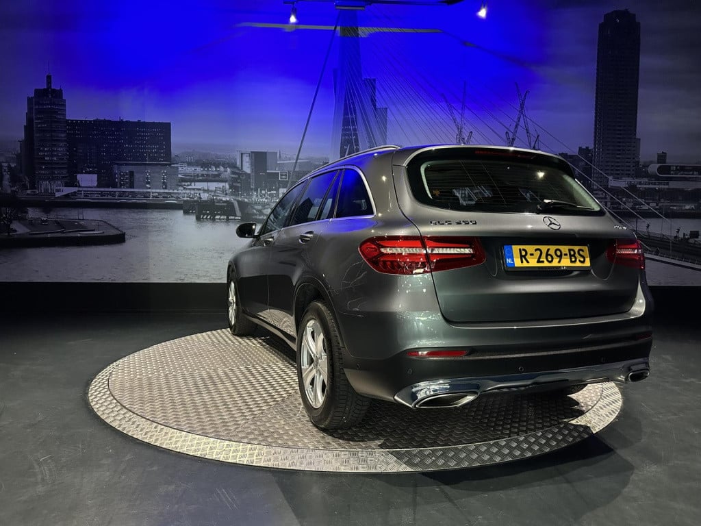 Mercedes-Benz Glc 250 4matic premium plus *panoramadak*