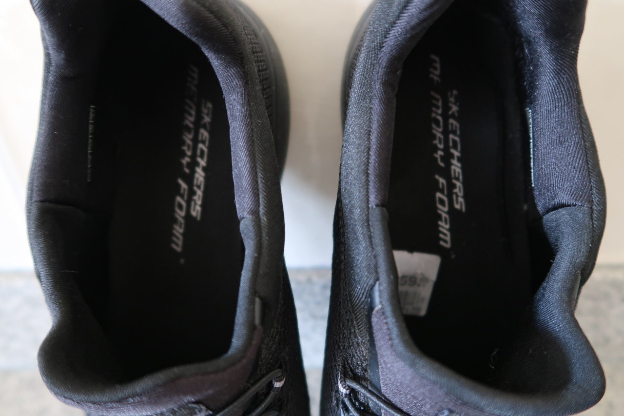 Skechers Sneakers "Summits" in zwart en maat 41 z.g.a.n. €20,00