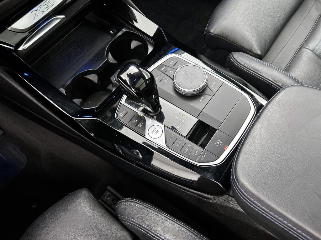 BMW X3 xdrive30e high executive | m-sport | panoramadak | apple carplay / a