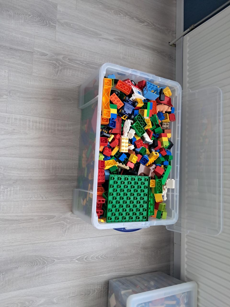 Duplo, bak van 64 liter.