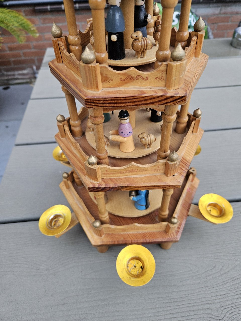Prachtige grote duitse houten kerstpiramide afkomstig uit het ertsgebergte
