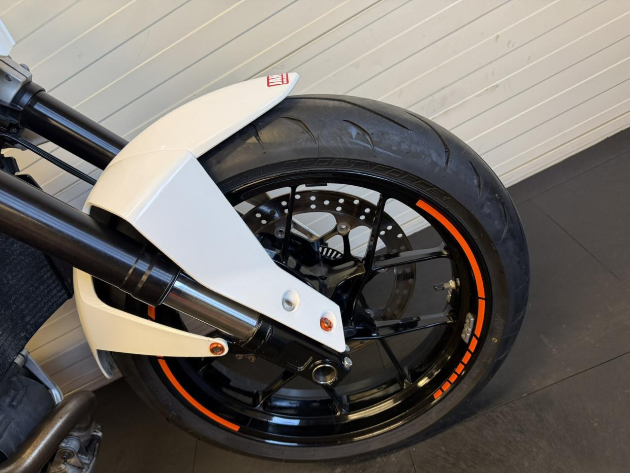Goed onderhouden en gave KTM 690 Duke ABS!