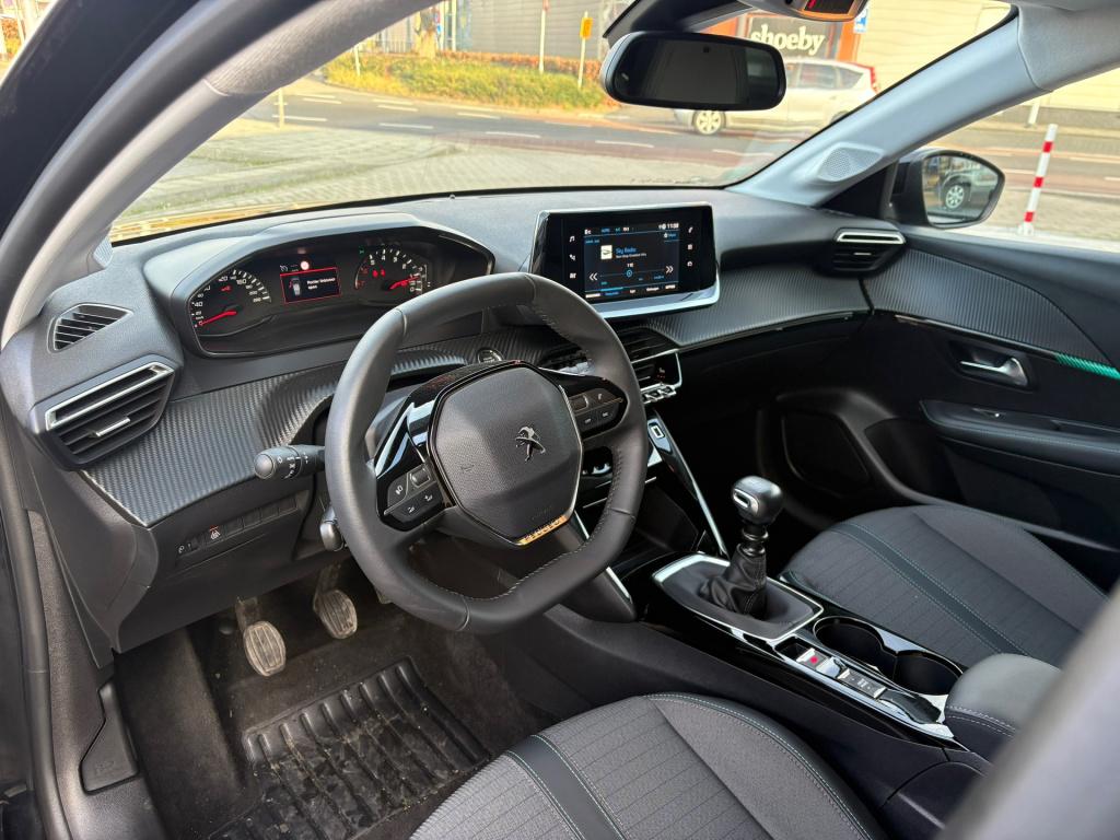 Peugeot 208 1.2 puretech allure pack