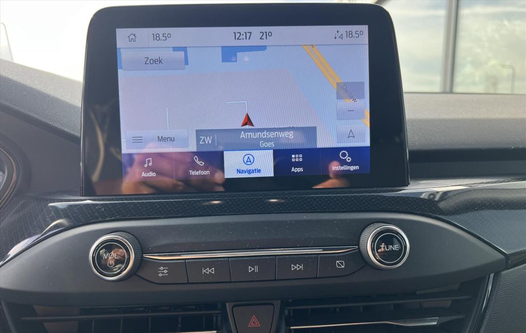 Ford Focus 1.0 ecoboost 125pk st line , trekhaak , carplay , climate contro