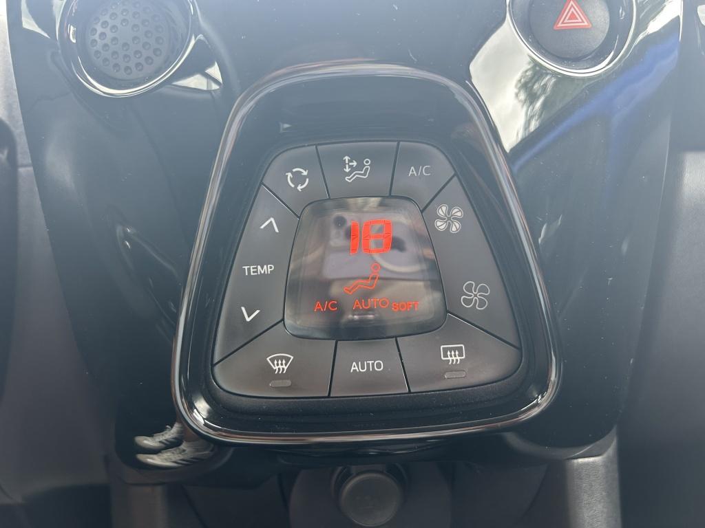 Citroen C1 1.0 vti airscape 68pk s&s 5d airscape shine navigatie | achterui