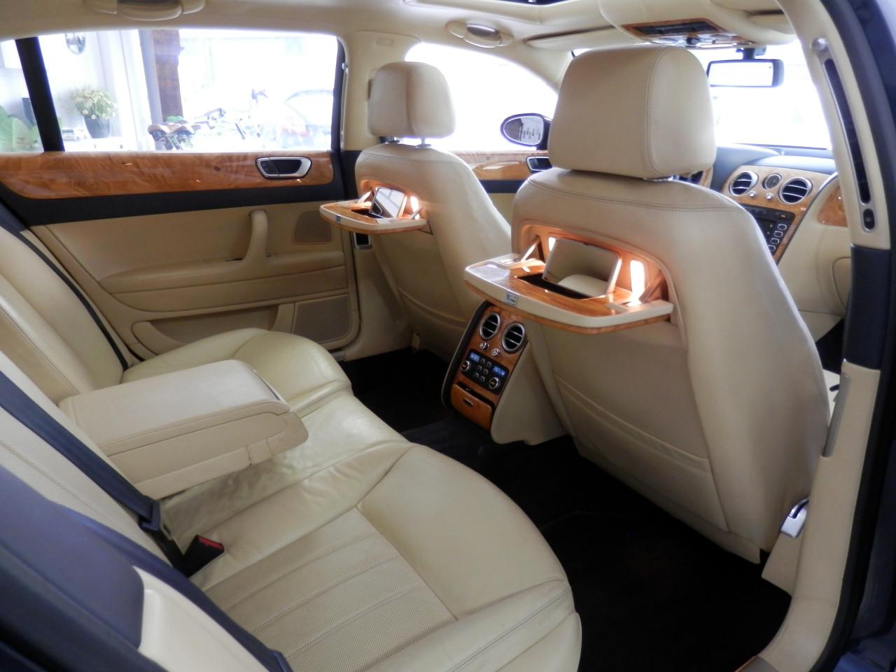 Auto Garant Biedt Aan: Bentley Continental Flying SPUR