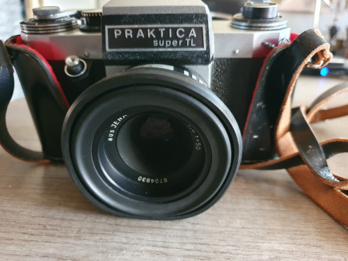 Mooie jaren 70  Praktica Super TL met Meyer-Optik jena lens...