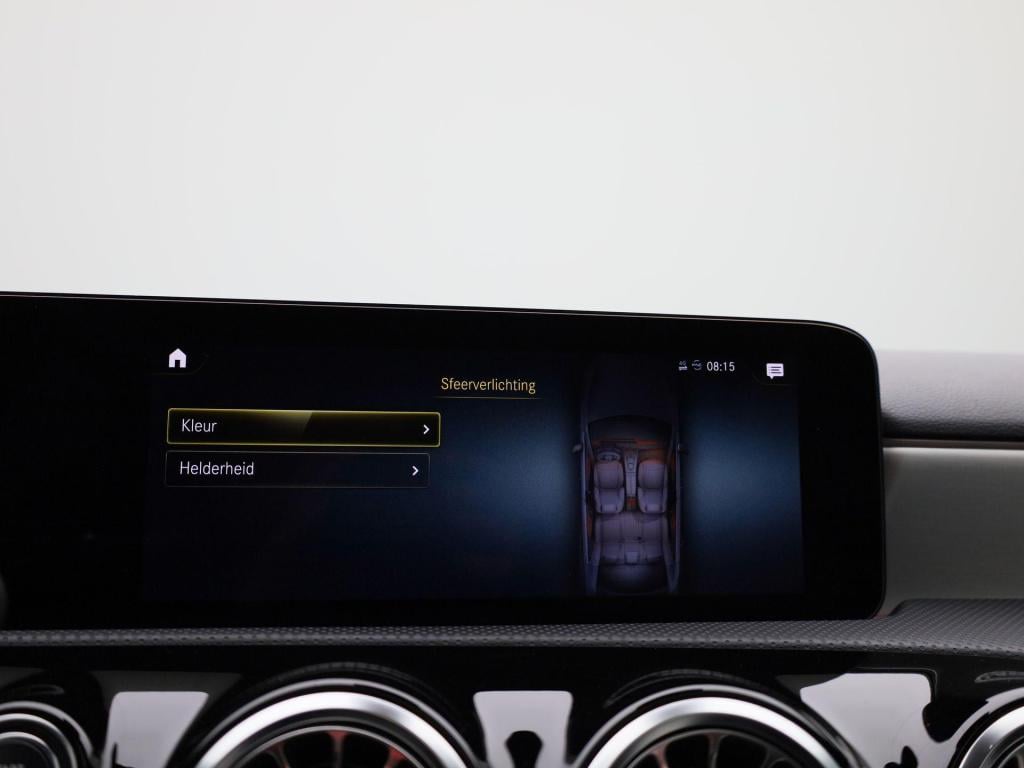 Mercedes-Benz A-Klasse 250 premium | automaat | panorama dak | virtual cock
