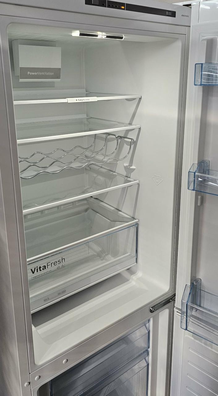 Bosch koel-vriescombinatie KGV33VW31S in prima staat