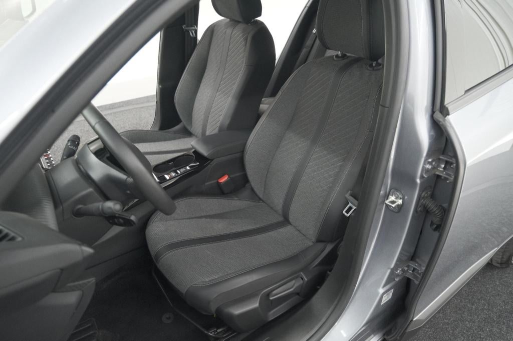 Peugeot 2008 puretech 100 allure | camera | navigatie | parkeersensoren | a