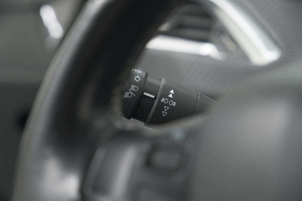 Peugeot 2008 puretech 110 eat6 allure | camera | navigatie | parkeersensore