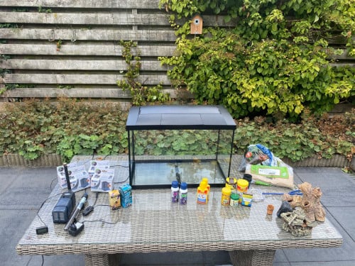 Aquarium Superfish 60x30x40 + benodigdheden