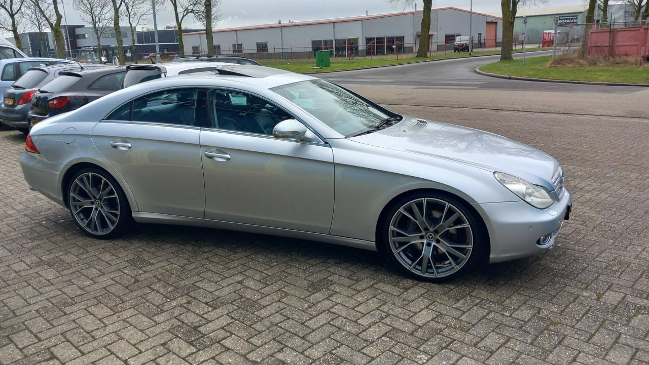 Mercedes 350 CLS automaat bj:2005 airco-leer-20 inch apk 2027 i.z.g.st