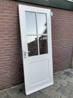 Achterdeur (B)