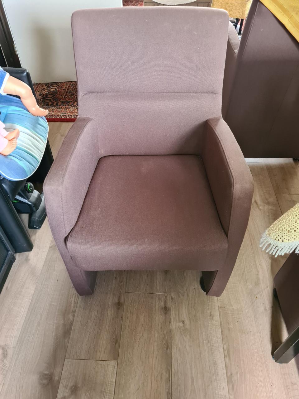 Te kopen 6 stoolkameraeten   30 euro per stuk