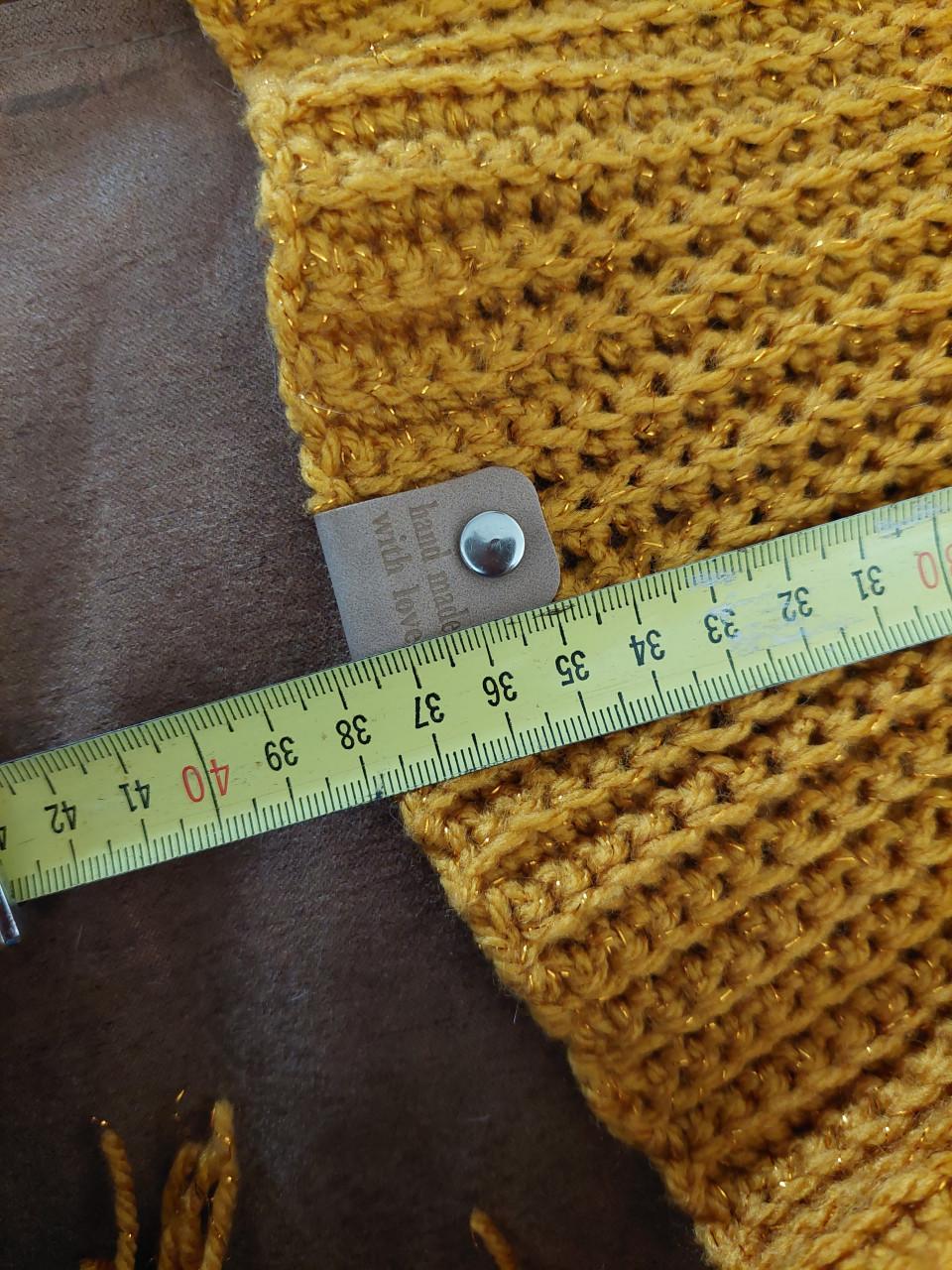 Nieuwe lekker warme okergele handmade sjaal & haarband