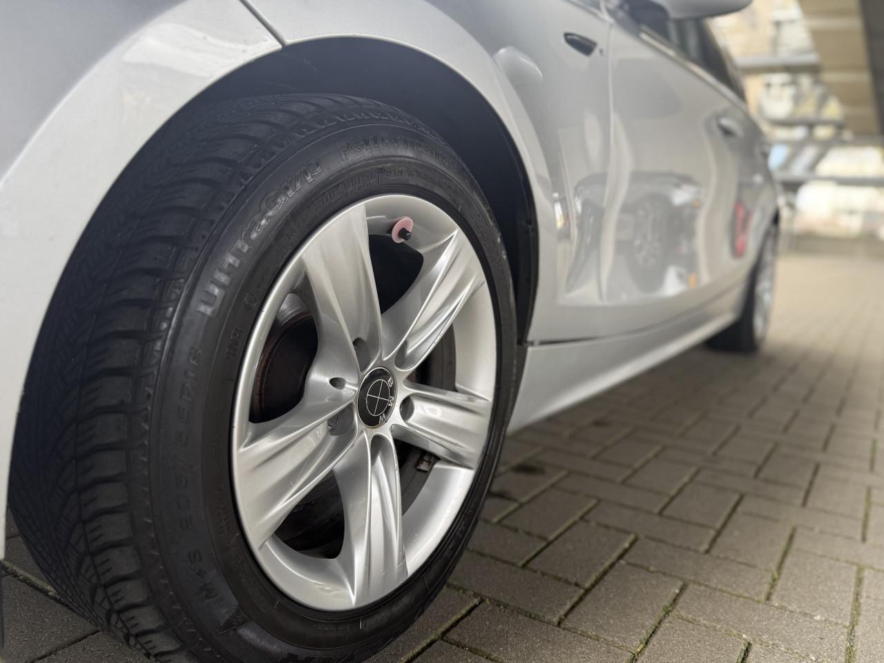 Bmw 1serie 116i zilver 5deurs pano fulloption (High-Executive)