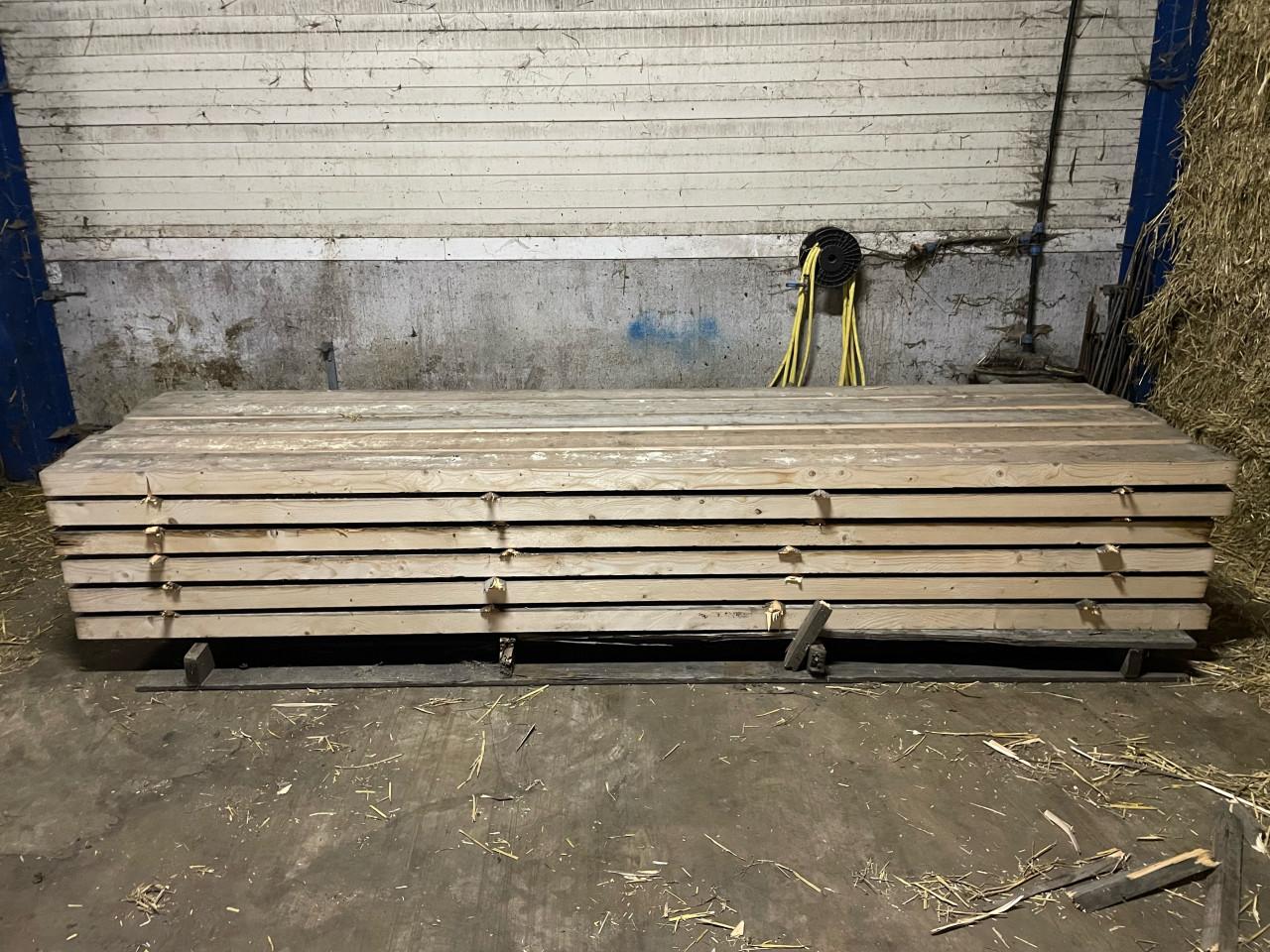 Mooie partij houten balken 7x15x330