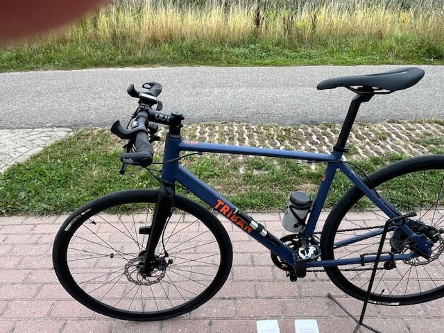 Racefiets voor recreatief gebruik RC120 flat bar schijfremmen marineblauw