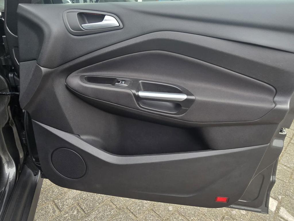 Ford C-max 1.0 titanium