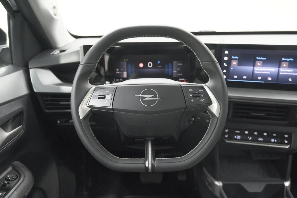 Opel Frontera 1.2 turbo hybrid 136 gs | allseason banden | comfort pakket |