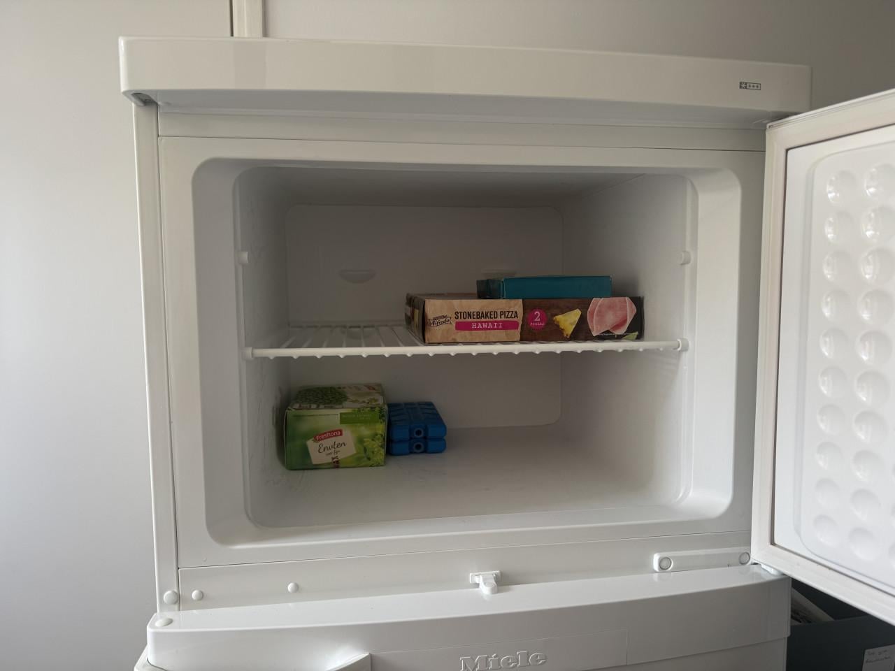 Miele Koel-Vriescombinatie (KT 2440 SD) – Aparte Vriezer!