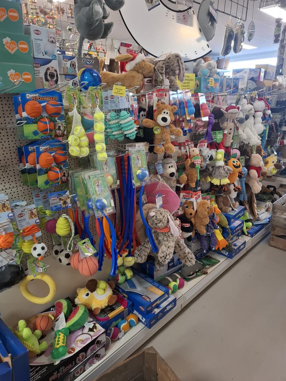 OP ALLE KATTENBAKKEN, KATTENSPEELGOED 50% KORTING