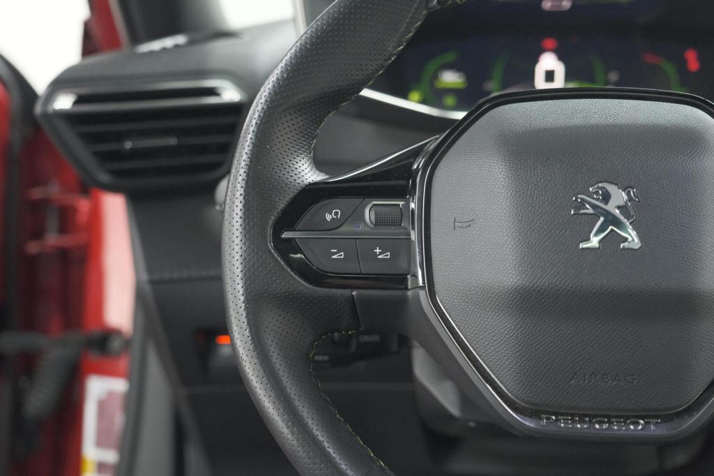 Peugeot 2008 puretech 130 gt pack | panoramadak | camera | adaptieve cruise