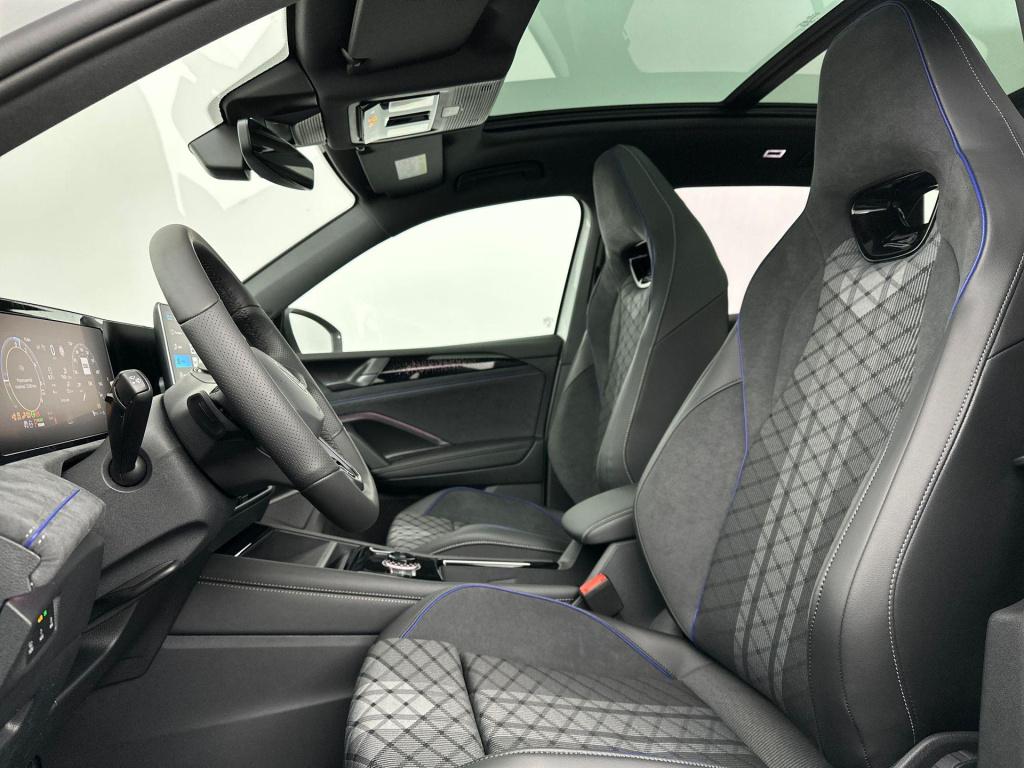 Volkswagen Tiguan r-line edition plug in hybride 204 pk black style pakket