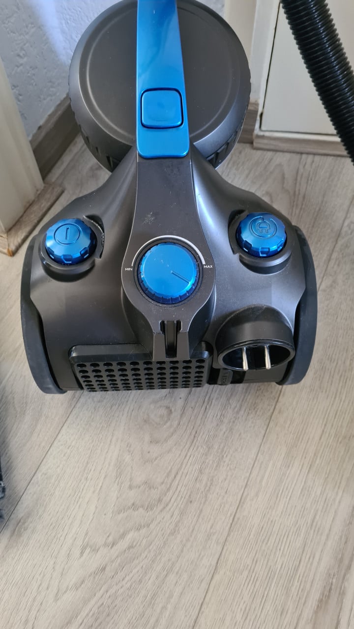 Cycloonstofzuiger merk KOENIC in zeer goed staat-850W