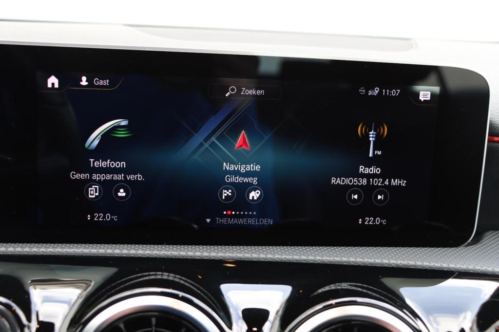 Mercedes-Benz A-Klasse 180 business solution amg 136pk automaat