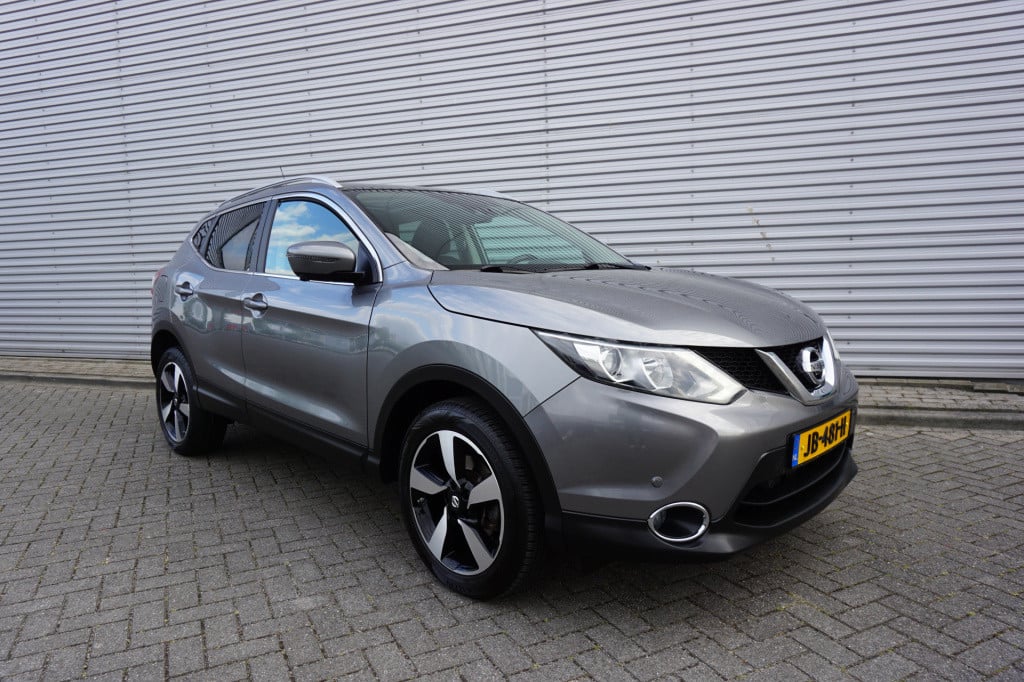 Nissan Qashqai 1.2 connect edition automaat climate / navi / 360 camera / c